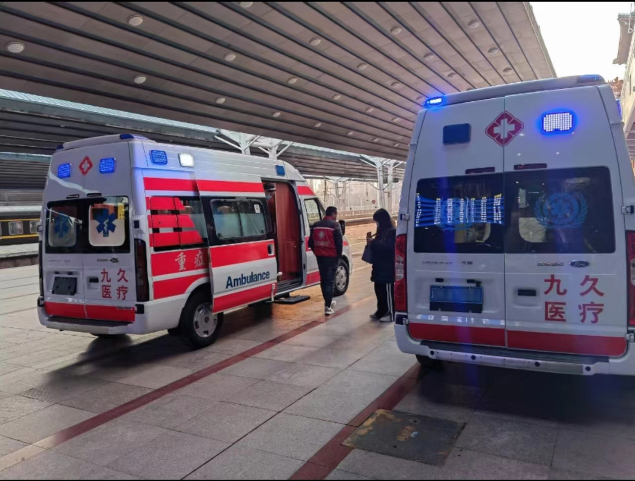 甘南救护车长途转运